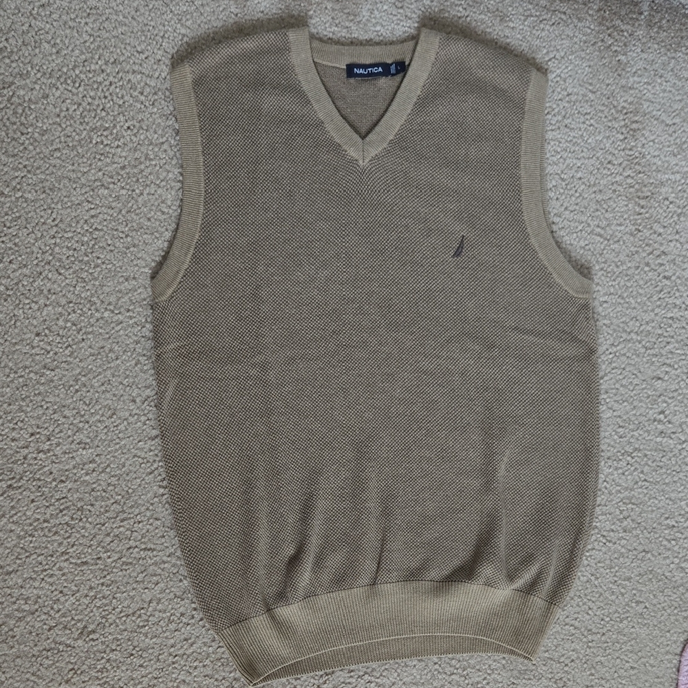 NW/oT Nautica Men's Beige V-Neck Tan Sweater Vest Size L